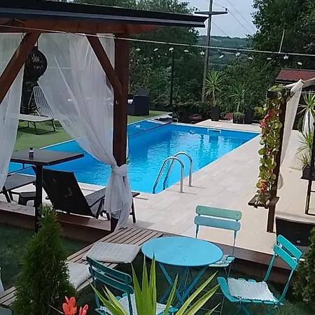 Smestaj Sa Bazenom Sunny Hill Apartment Smederevska Palanka