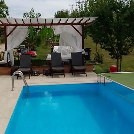 Smestaj Sa Bazenom Sunny Hill *