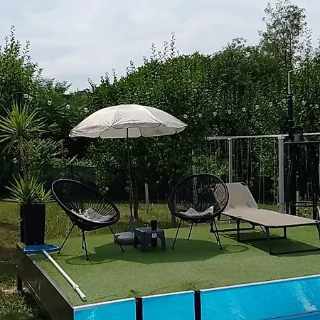 Apartamento Smestaj Sa Bazenom Sunny Hill