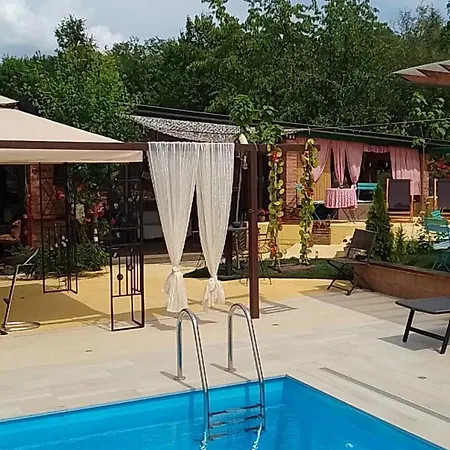 Apartamento Smestaj Sa Bazenom Sunny Hill