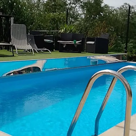 Smestaj Sa Bazenom Sunny Hill Smederevska Palanka