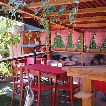 Smestaj Sa Bazenom Sunny Hill Апартаменты Смедеревска-Паланка