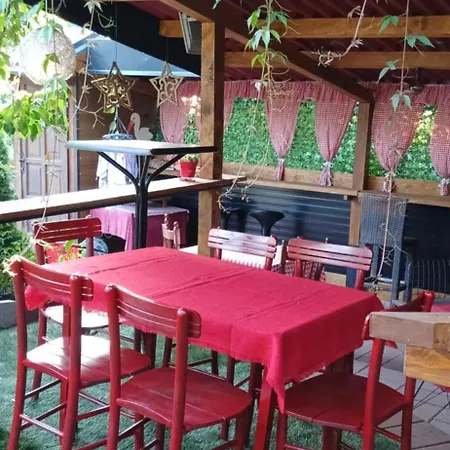 Smestaj Sa Bazenom Sunny Hill * Smederevska Palanka