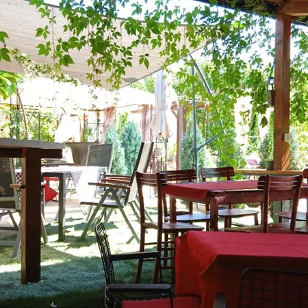 Smestaj Sa Bazenom Sunny Hill Apartment Smederevska Palanka