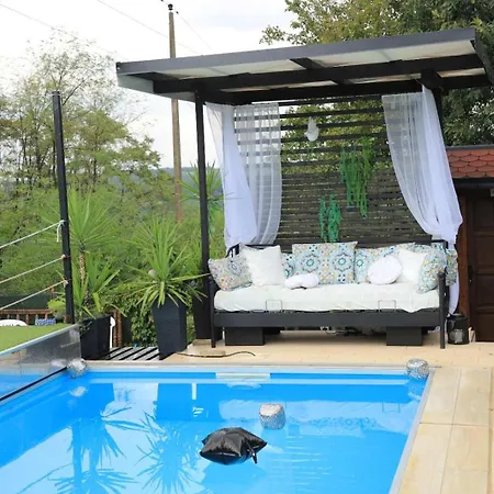 Smestaj Sa Bazenom Sunny Hill Smederevska Palanka