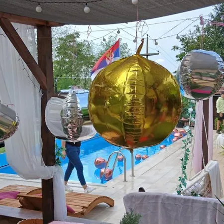 Smestaj Sa Bazenom Sunny Hill Apartment Smederevska Palanka