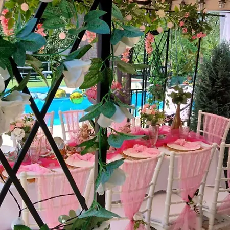 Apartment Smestaj Sa Bazenom Sunny Hill