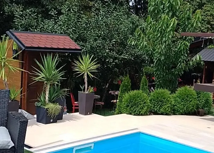 Apartment Smestaj Sa Bazenom Sunny Hill