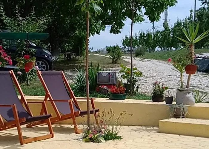 Smestaj Sa Bazenom Sunny Hill Apartment *