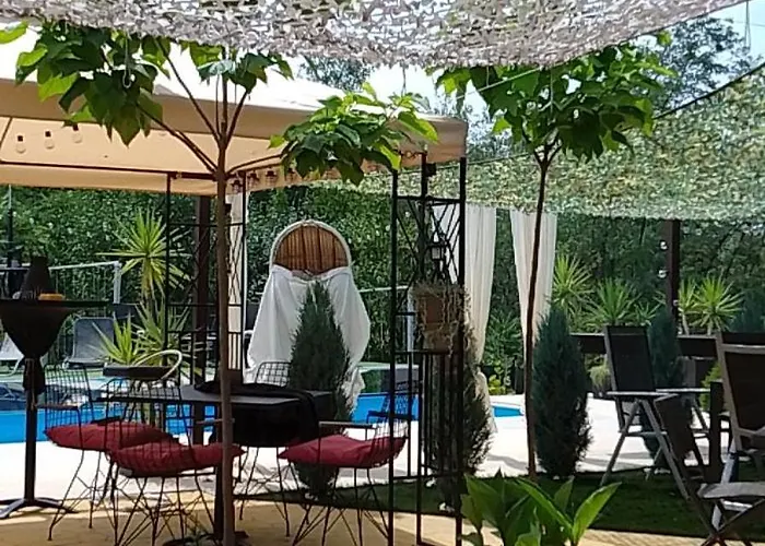 Smestaj Sa Bazenom Sunny Hill * Smederevska Palanka