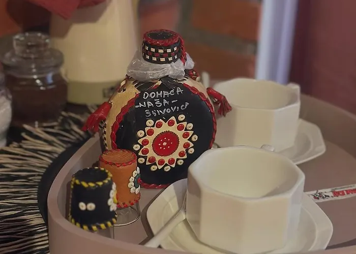 Smestaj Sa Bazenom Sunny Hill Smederevska Palanka