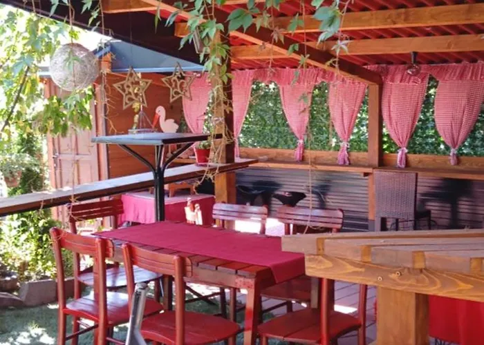 Smestaj Sa Bazenom Sunny Hill Apartment Smederevska Palanka