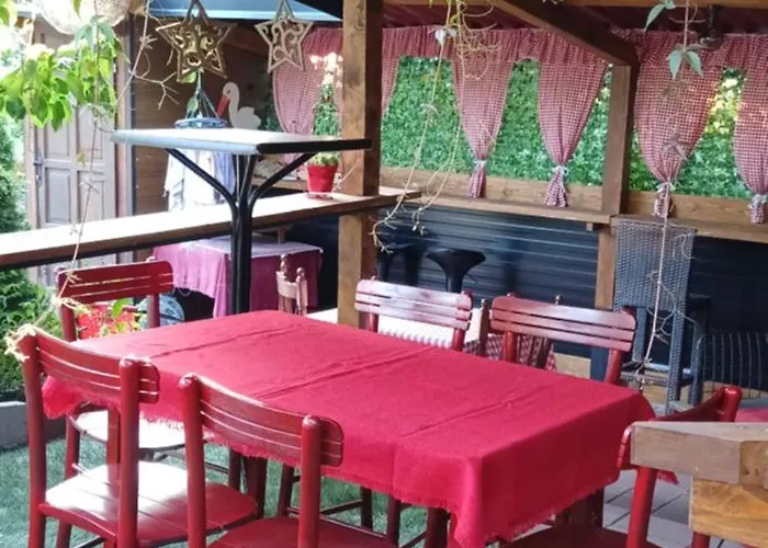 Smestaj Sa Bazenom Sunny Hill * Smederevska Palanka