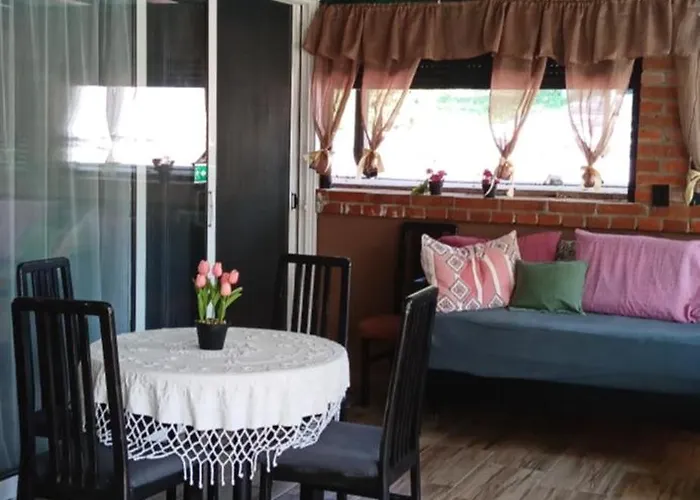 Smestaj Sa Bazenom Sunny Hill *